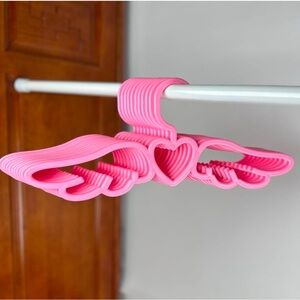 Angel heart Hanger Wings girls womens teen tweens jewelry scarves Valentines Day